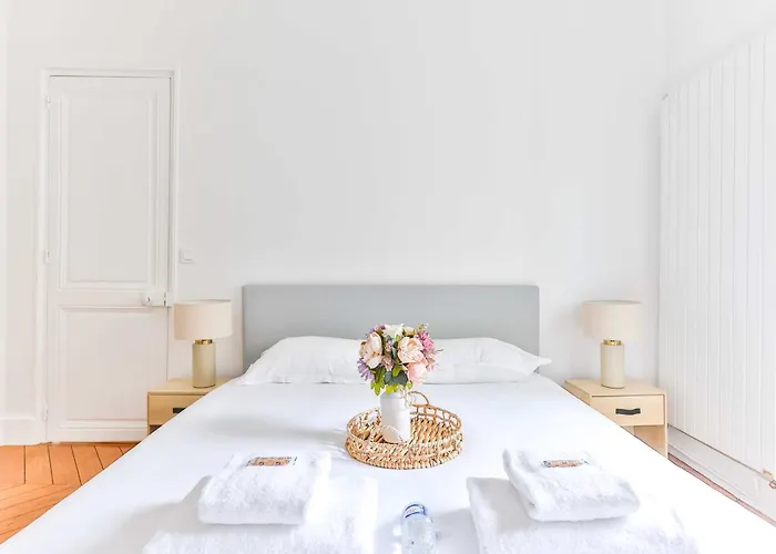 Spacious - 2br-4p - Montmartre-moulin Rouge Апартаменты *