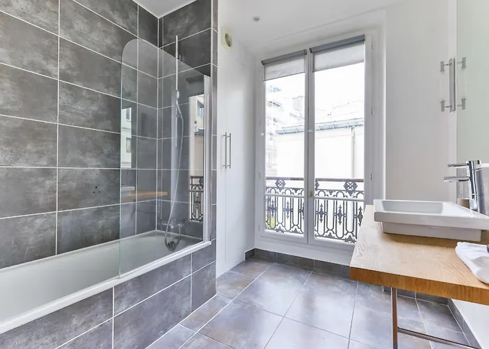 Spacious - 2br-4p - Montmartre-moulin Rouge * Париж
