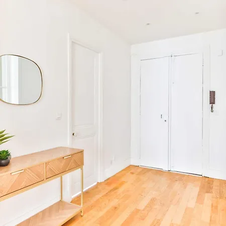 Spacious - 2br-4p - Montmartre-moulin Rouge شقة باريس